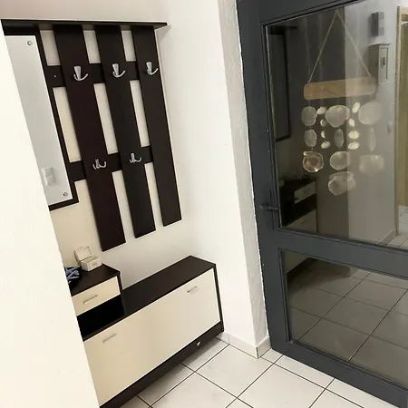 Neu Renovierte Mit Terrasse & Schnellem Wlan Im Odenwald